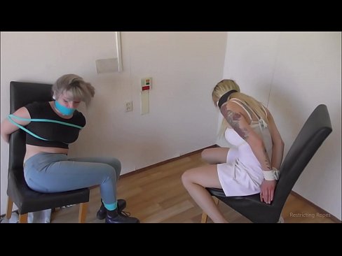 ❤️ Závislá / svázaná a s roubíkem / dáma v nesnázích Porno vk u cs.123sex.ru ❤